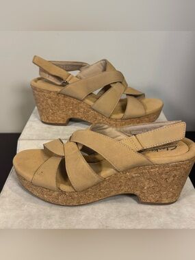 Clarks Tan Cork Wedge Sandals, size 9, NWOT